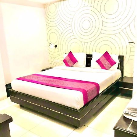 Hotel Queens Tower 阿姆利则 外观 照片